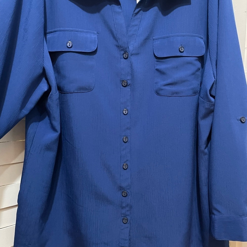 NWT Notations Button Up Blouse - Picture 3 of 6